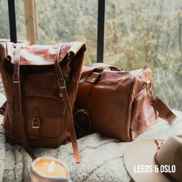 Wireless World Vintage Genuine Leather Backpack Leeds, Travel Backpack, Laptop Backpack for Women and Men - Brown - Image 2